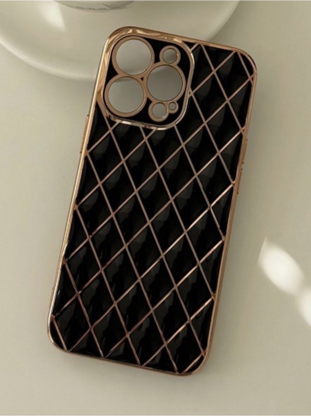 12 Pro Max Black and Gold Shimmering case ✨✨✨✅✅🔥🔥🔥
